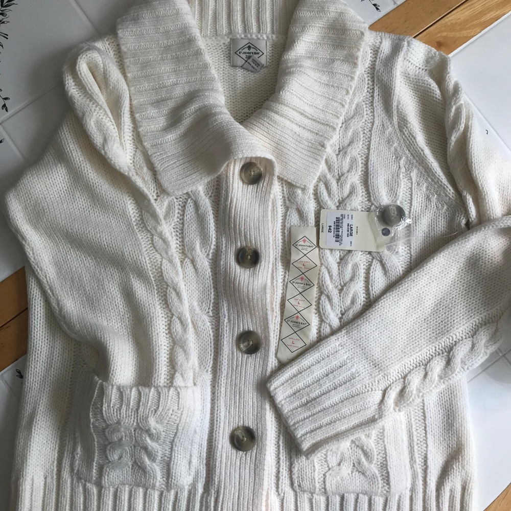 Ivory Jacket - Picture 7 of 8